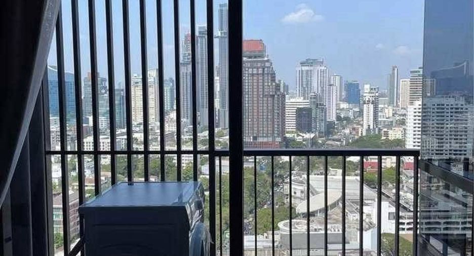 For rent 1 bed condo in Watthana, Bangkok