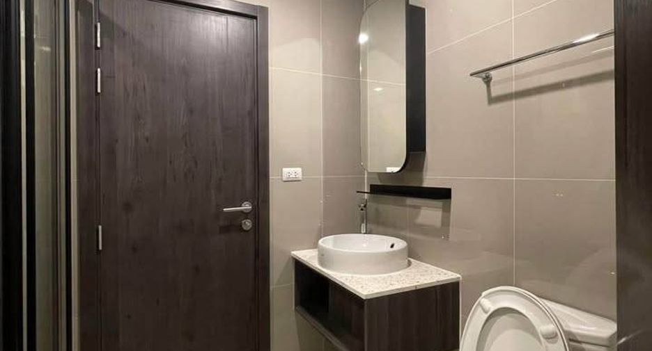For rent 1 bed condo in Huai Khwang, Bangkok