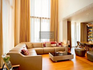 For rent 4 bedrooms condo in Sathon, Bangkok