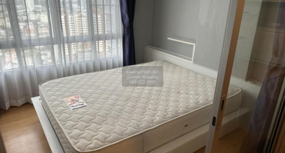 For rent 2 bedrooms condo in Yan Nawa, Bangkok