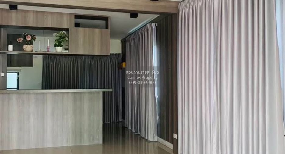 For rent 2 bedrooms townhouse in Bang Khun Thian, Bangkok