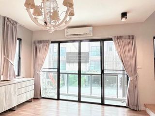For rent 2 bedrooms townhouse in Bang Khun Thian, Bangkok