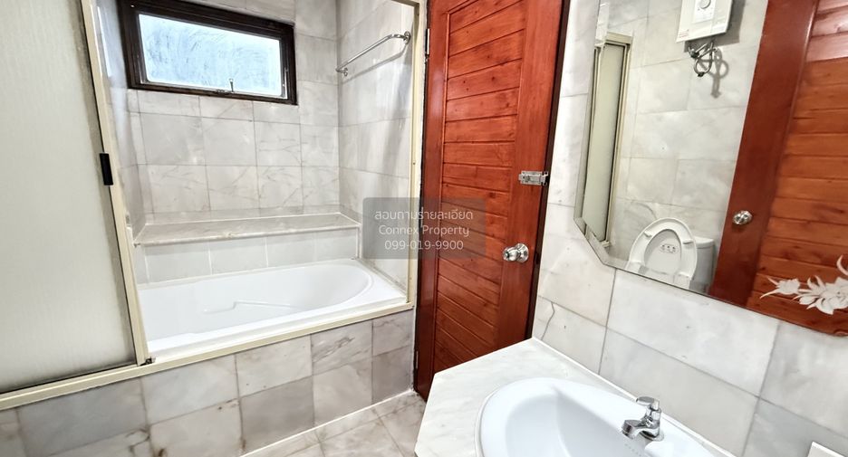 Wohnung zur Miete mit 2 Zimmer in Watthana, Bangkok