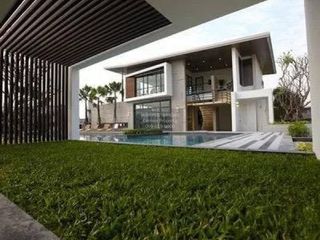 For rent 3 bedrooms townhouse in Suan Luang, Bangkok