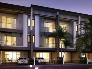 For rent 3 bedrooms townhouse in Prawet, Bangkok
