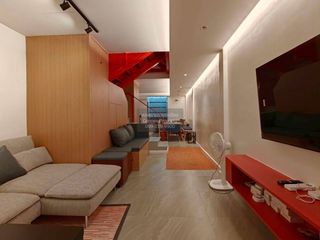 For rent 4 bedrooms retail Space in Khlong Toei, Bangkok