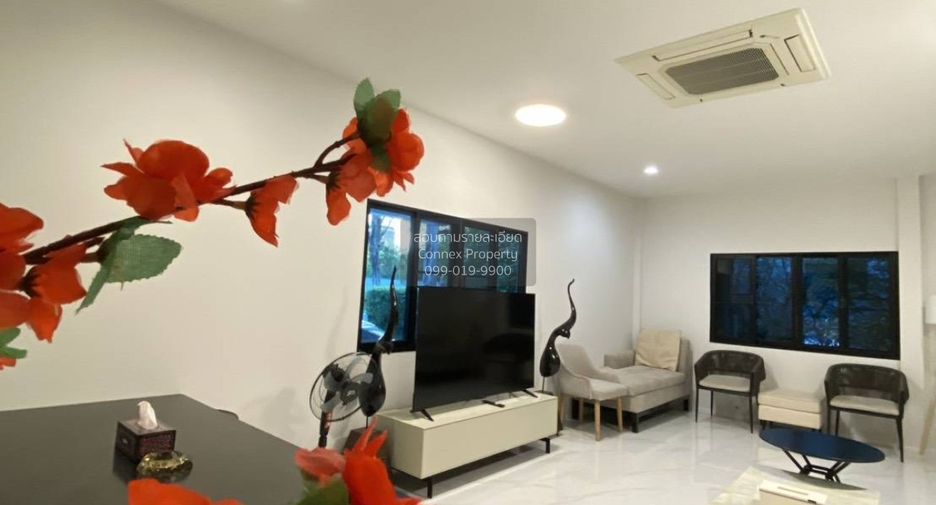 For rent 8 bedrooms house in Prawet, Bangkok