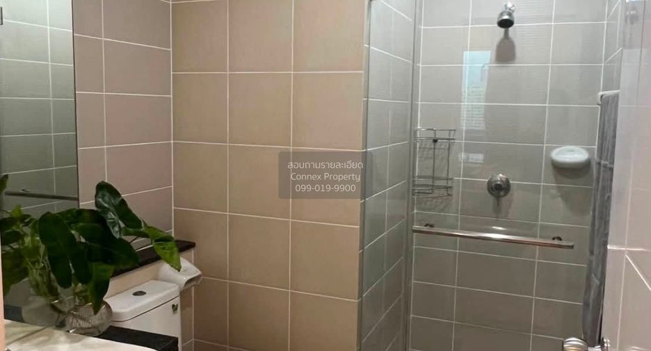 For rent 2 bedrooms condo in Khlong San, Bangkok
