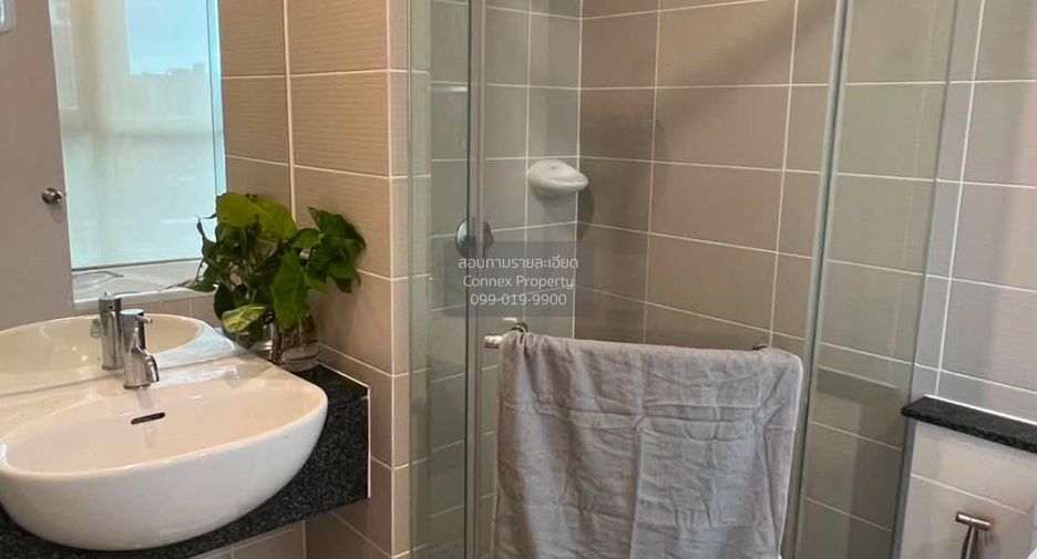 For rent 2 bedrooms condo in Khlong San, Bangkok