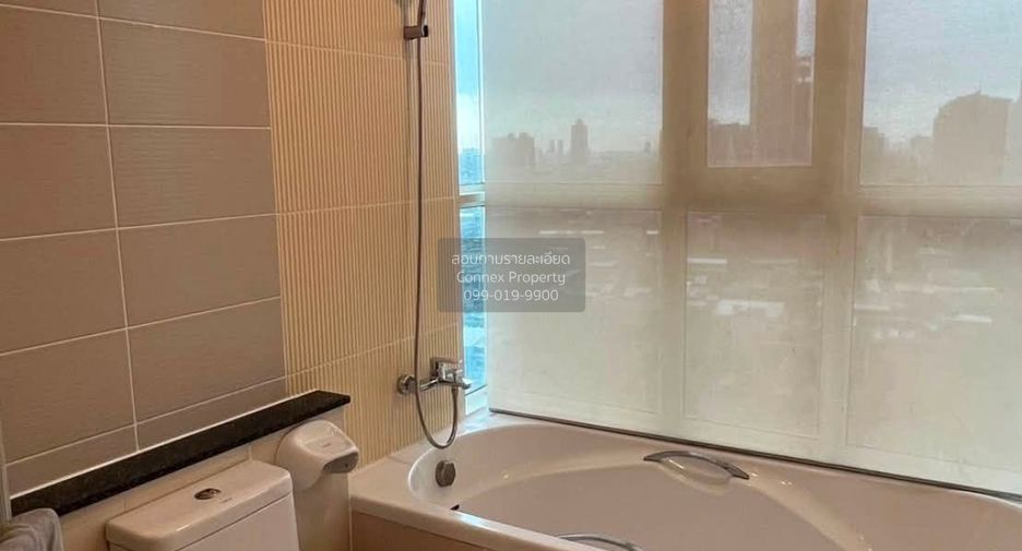 For rent 2 bedrooms condo in Khlong San, Bangkok