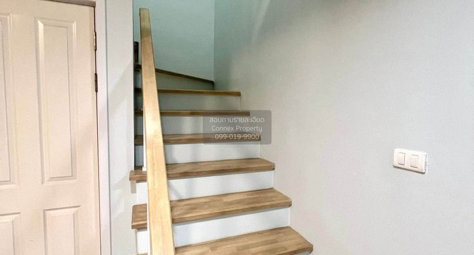 For rent 3 bedrooms townhouse in Bang Phli, Samut Prakan