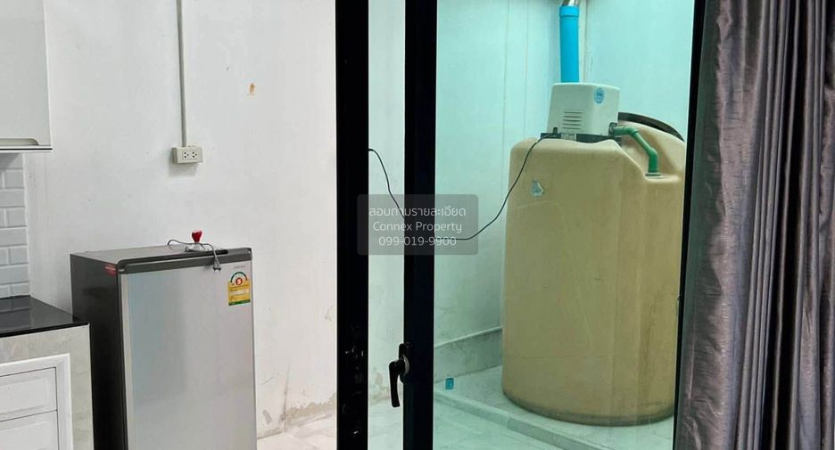 For rent 3 bedrooms townhouse in Bang Phli, Samut Prakan