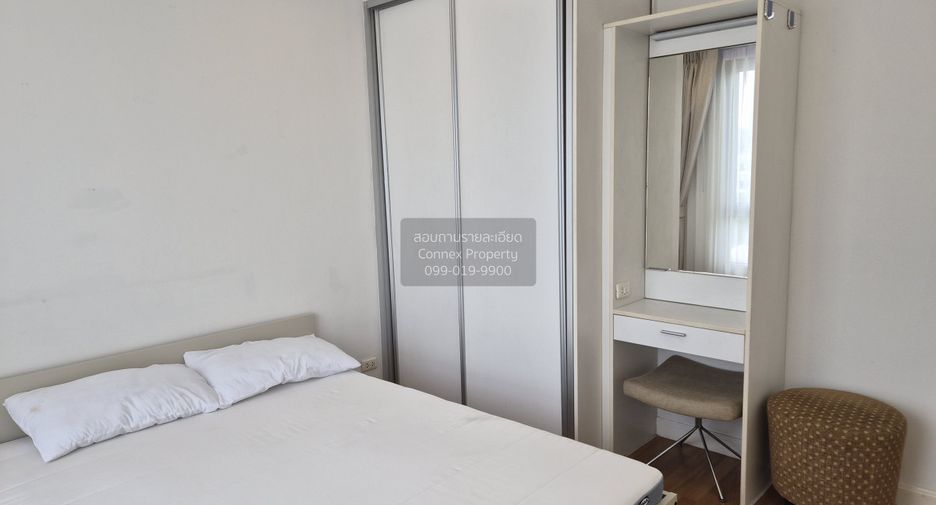 For rent 2 bedrooms condo in Yan Nawa, Bangkok