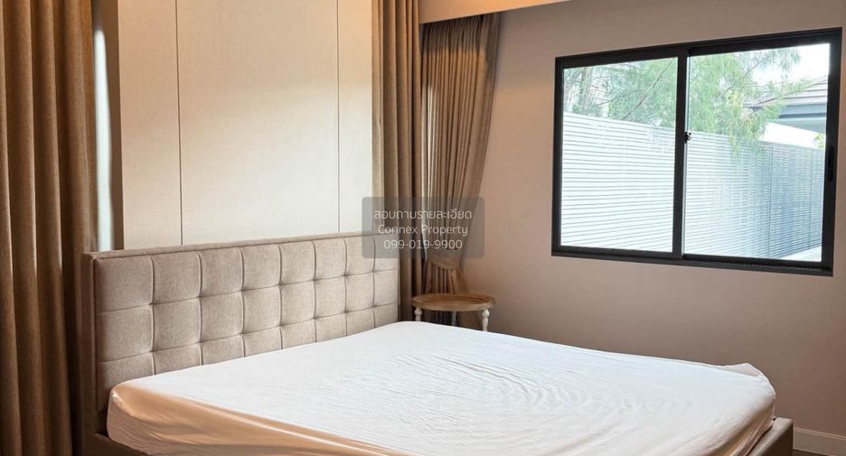 For rent 4 bedrooms house in Bang Kapi, Bangkok