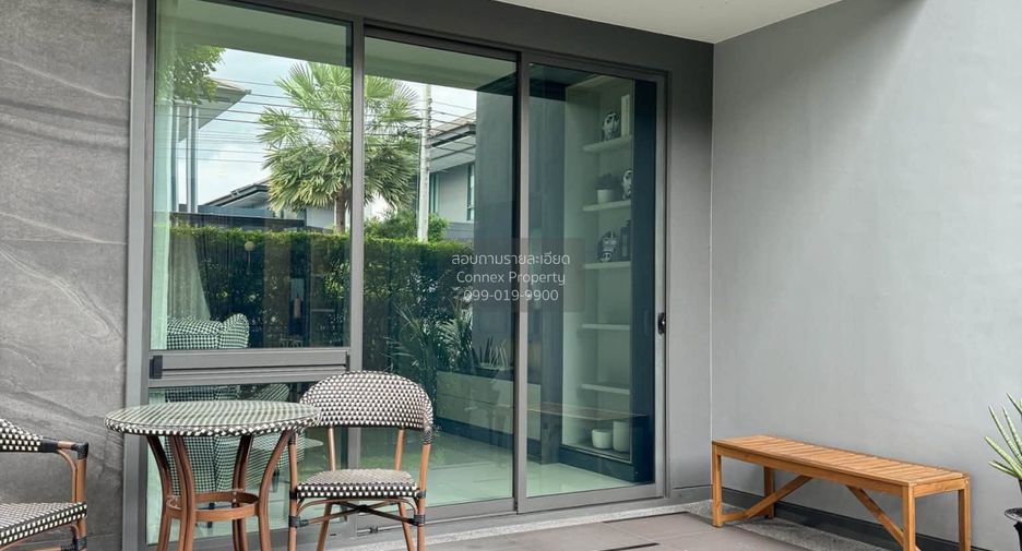 For rent 4 bedrooms house in Bang Kapi, Bangkok