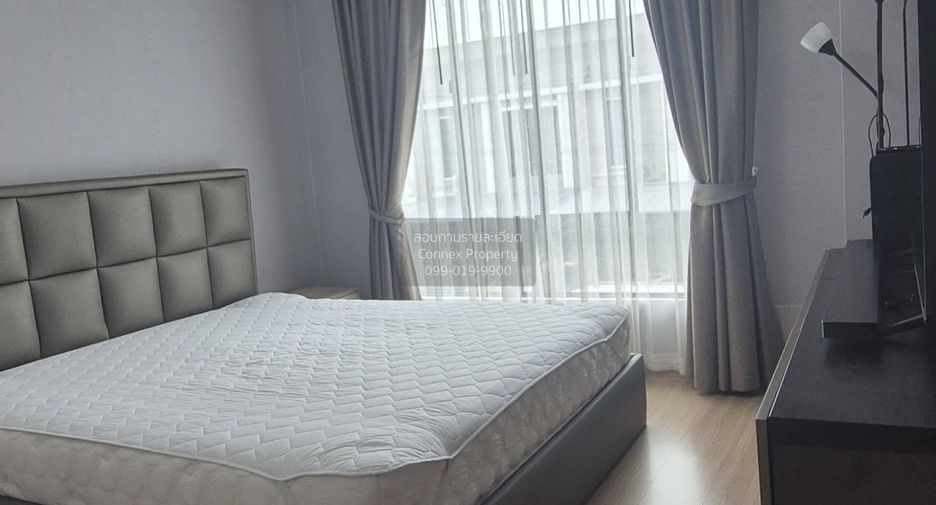 For rent 3 bedrooms townhouse in Chom Thong, Bangkok
