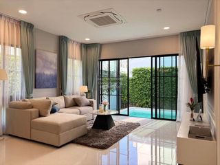 Haus zur Miete mit 4 Zimmer in Saphan Sung, Bangkok