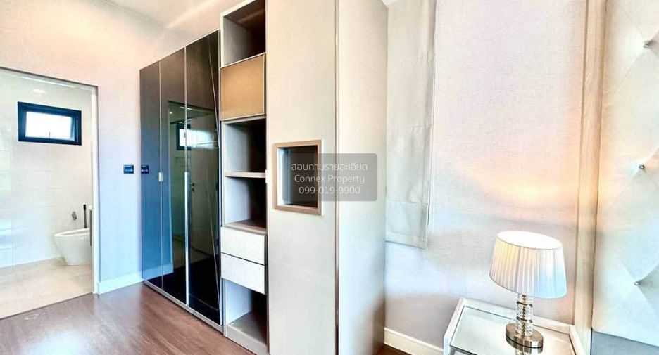 For rent 4 bedrooms house in Bang Kapi, Bangkok
