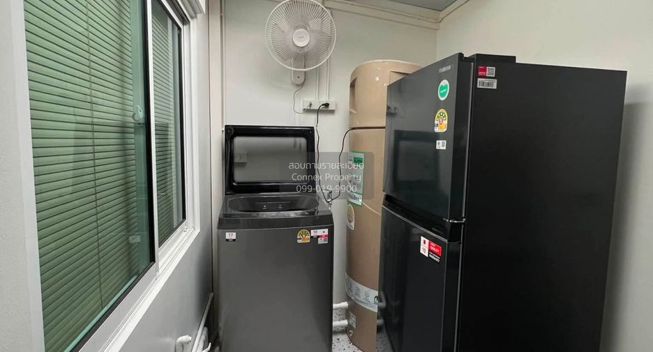 For rent 3 bedrooms townhouse in Mueang Pathum Thani, Pathum Thani