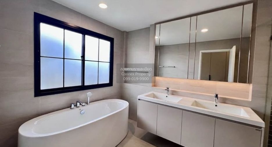 Haus zur Miete mit 4 Zimmer in Mueang Phuket, Phuket