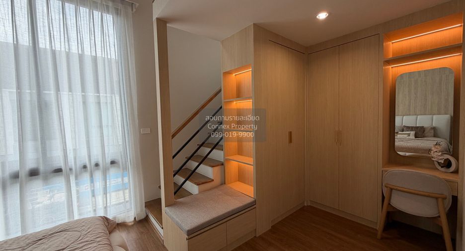 For rent 3 bedrooms townhouse in Bang Phli, Samut Prakan