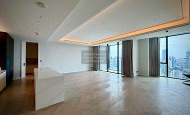 For rent 3 bedrooms condo in Sathon, Bangkok