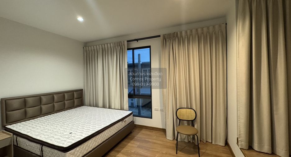 For rent 3 bedrooms townhouse in Bang Phli, Samut Prakan