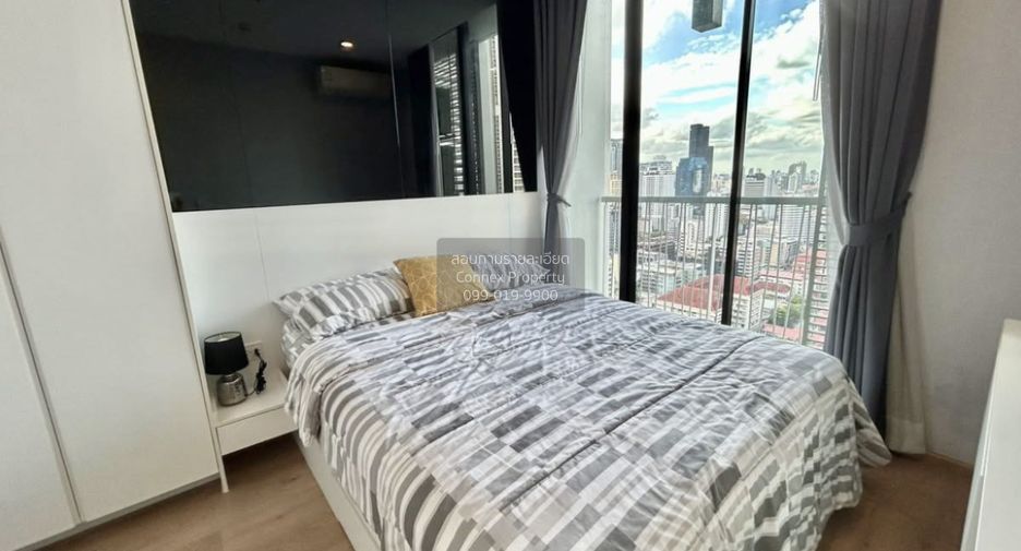 For rent 2 bedrooms condo in Watthana, Bangkok