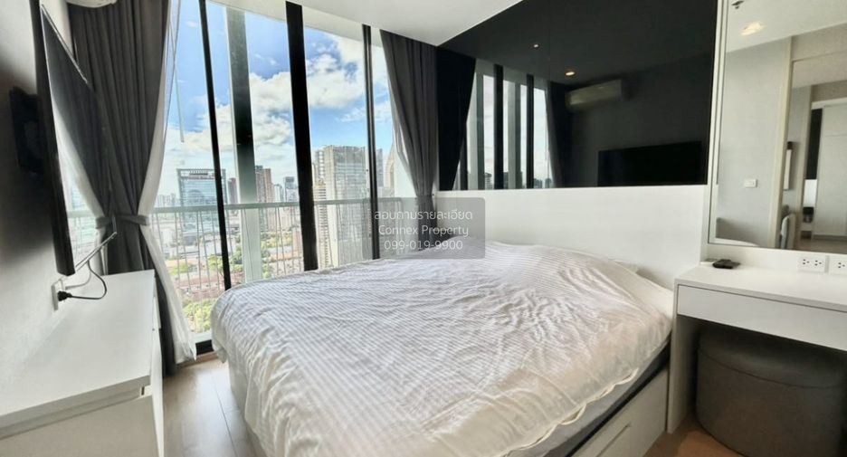 For rent 2 bedrooms condo in Watthana, Bangkok