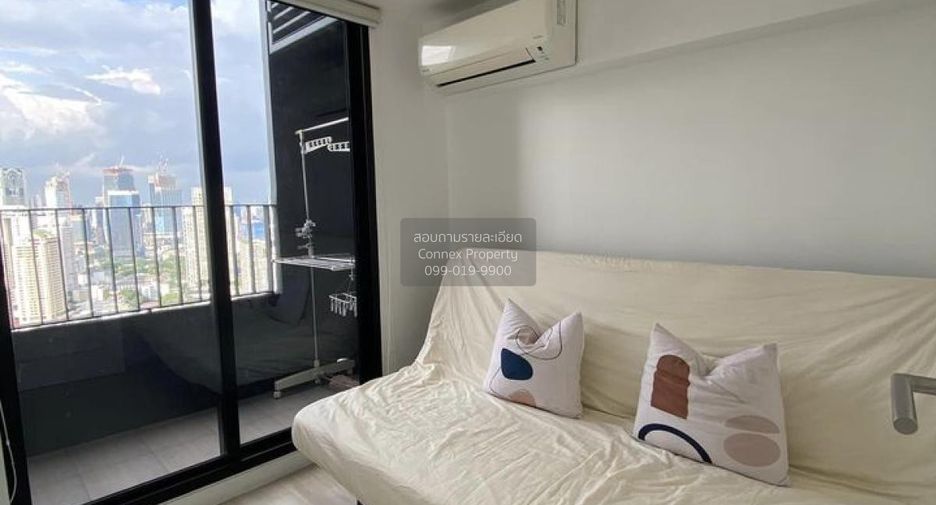 For rent 2 bedrooms condo in Sathon, Bangkok