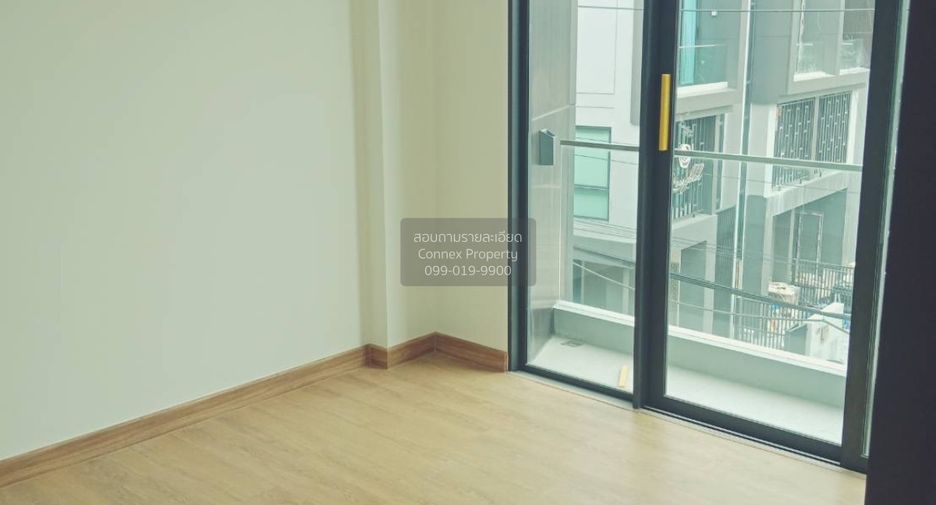For rent 3 bedrooms townhouse in Don Mueang, Bangkok