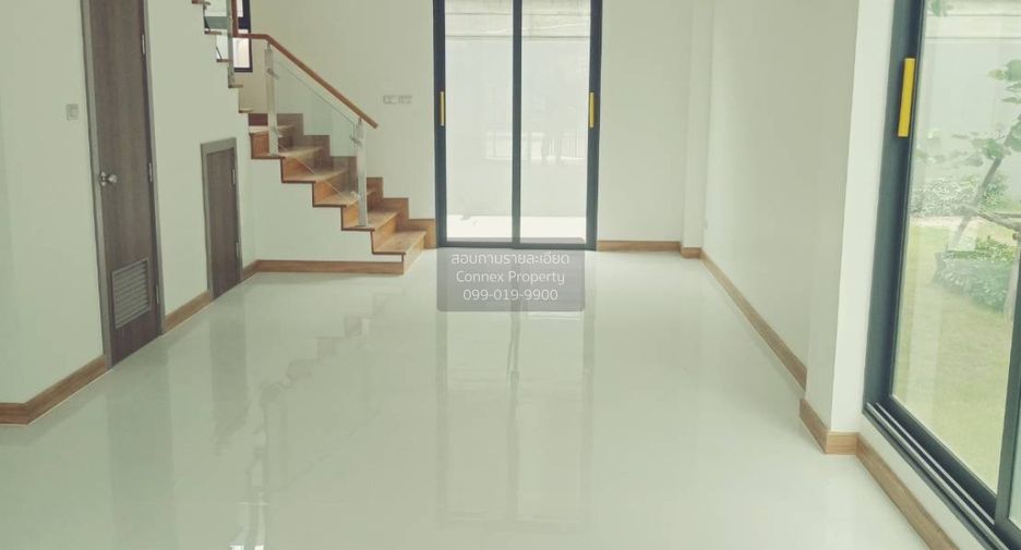 For rent 3 bedrooms townhouse in Don Mueang, Bangkok