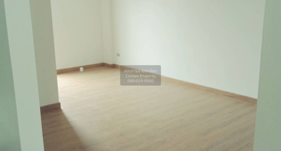 For rent 3 bedrooms townhouse in Don Mueang, Bangkok