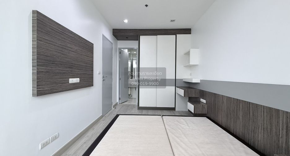 For rent 2 bedrooms condo in Phra Khanong, Bangkok