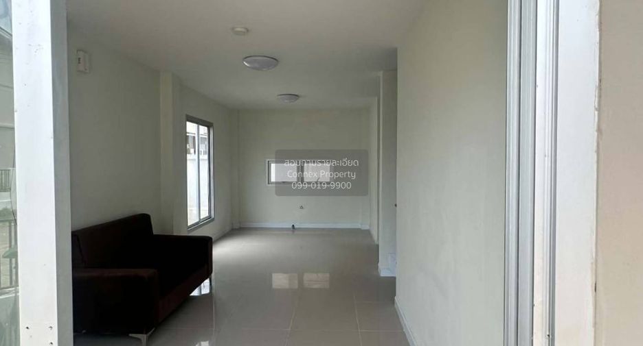 For rent 3 bedrooms townhouse in Thalang, Phuket