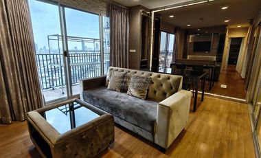 For rent 2 bedrooms condo in Yan Nawa, Bangkok