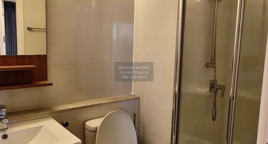 For rent 2 bedrooms condo in Yan Nawa, Bangkok