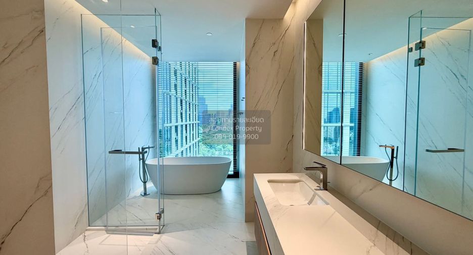 For rent 3 bedrooms condo in Sathon, Bangkok