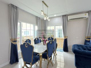 For rent 3 ベッドルーム house in Bang Khae, Bangkok