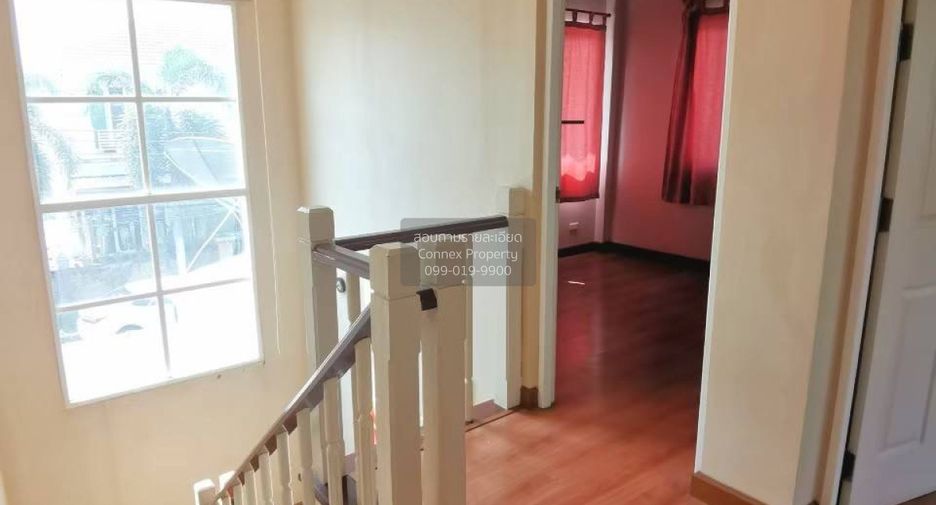 For rent 3 bedrooms house in Bang Khun Thian, Bangkok
