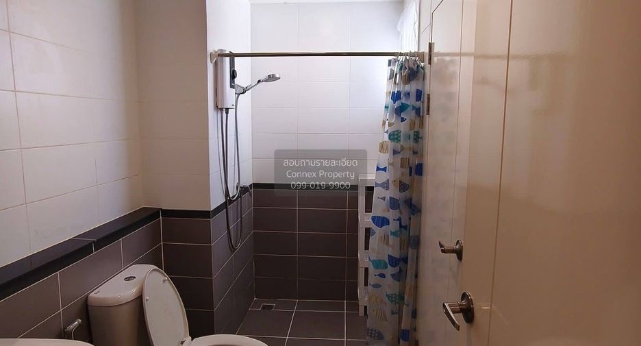 For rent 3 bedrooms townhouse in Prawet, Bangkok