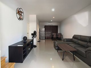 For rent 3 bedrooms townhouse in Prawet, Bangkok