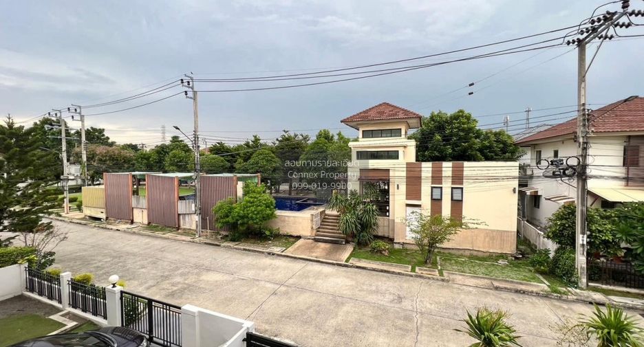 For rent 3 bedrooms house in Saphan Sung, Bangkok