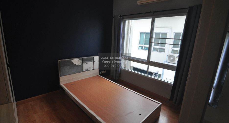 For rent 3 bedrooms townhouse in Bang Khen, Bangkok