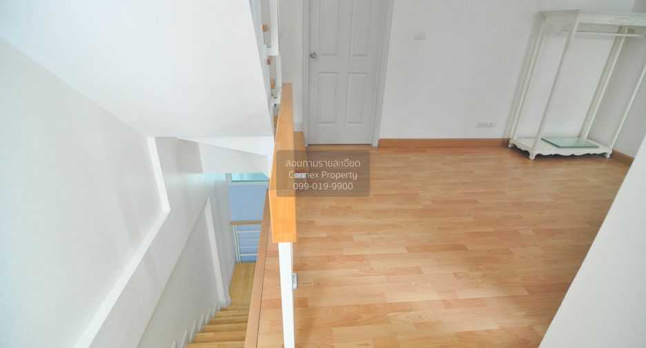 For rent 3 bedrooms townhouse in Bang Khen, Bangkok