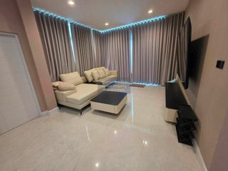 For rent 5 bedrooms house in Khlong Sam Wa, Bangkok