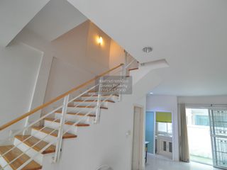 For rent 3 bedrooms townhouse in Bang Khen, Bangkok