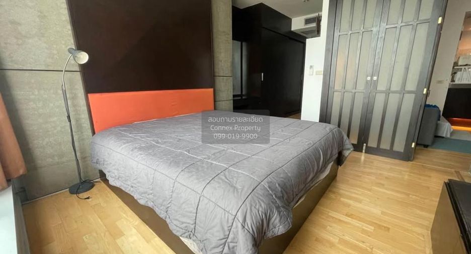 For rent 2 bedrooms condo in Sathon, Bangkok