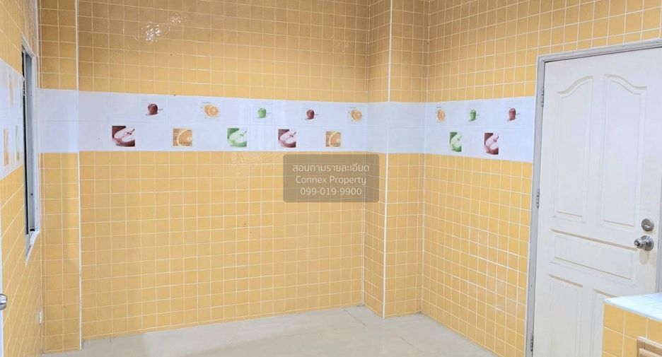 For rent 3 bedrooms townhouse in Mueang Samut Prakan, Samut Prakan