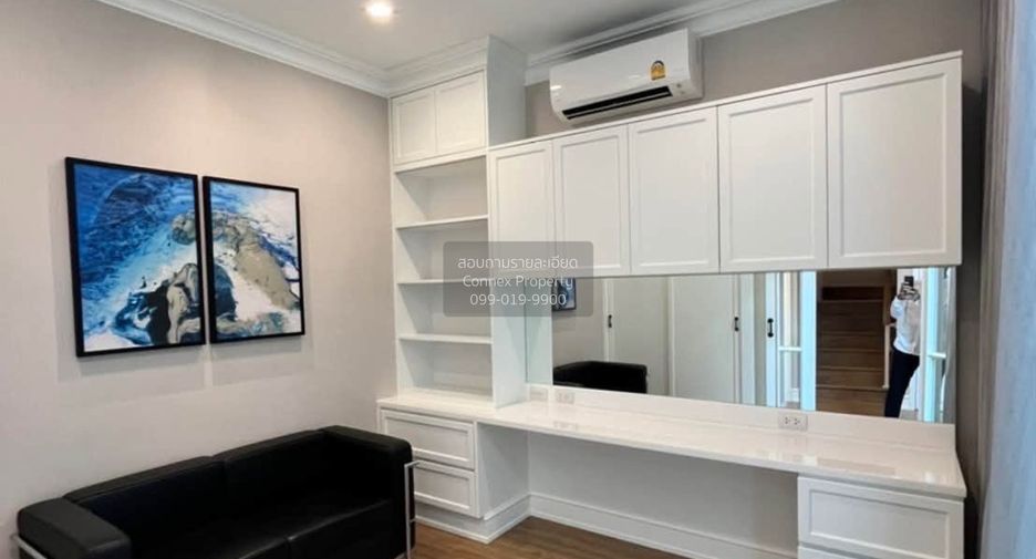 For rent 4 bedrooms house in Lat Phrao, Bangkok